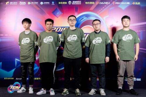 Eternal Fire 将在 BLAST Open Spring 2025 的半决赛中与 Natus Vincere 对战，经过一场激烈的比赛后取得胜利；